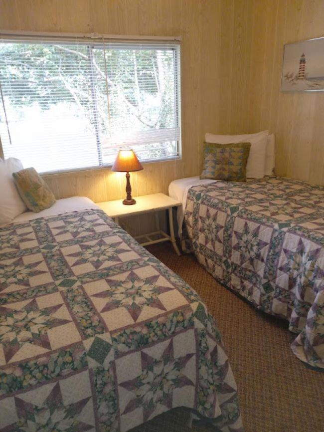 Stegbone'S Fish Camp And Resort Satsuma エクステリア 写真