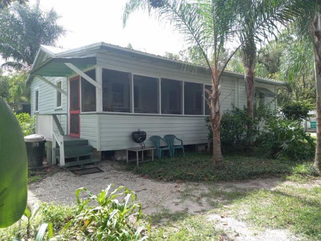 Stegbone'S Fish Camp And Resort Satsuma エクステリア 写真
